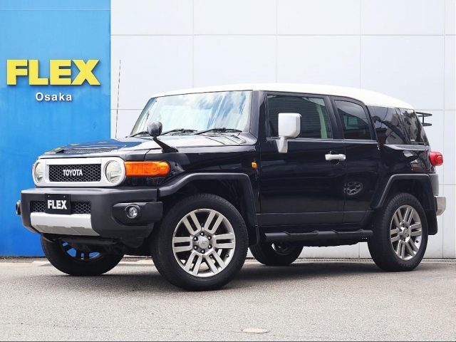Toyota FJ Cruiser 2