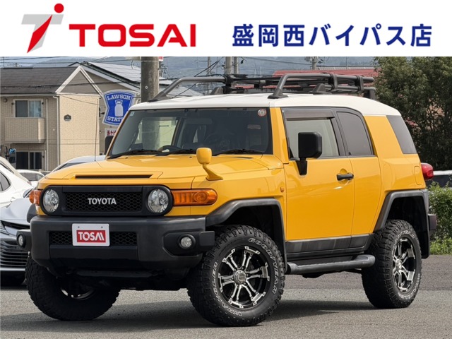 Toyota FJ Cruiser 2