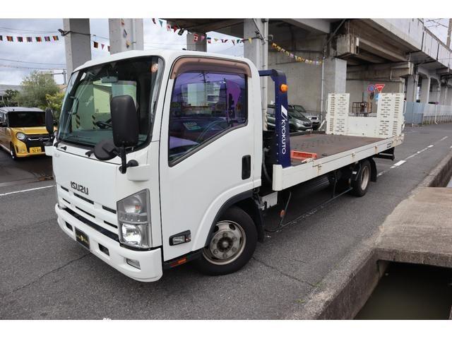 Isuzu Elf 1