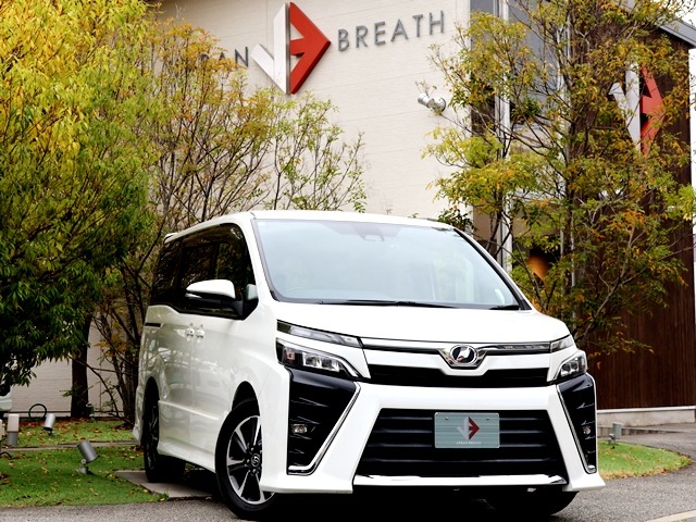 2017 Toyota Voxy