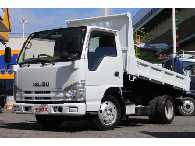 Isuzu Elf 1