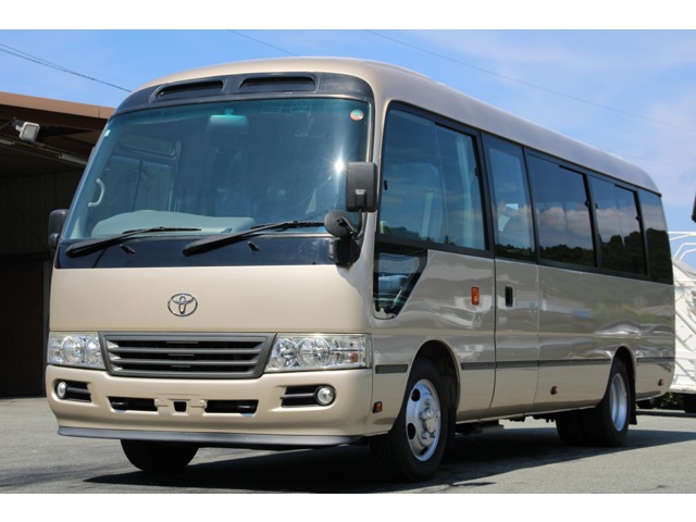 Toyota Coaster 1