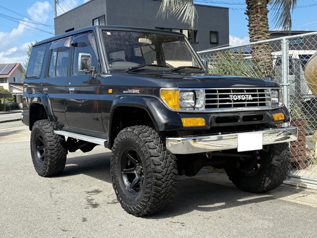 Toyota Land Cruiser Prado 1