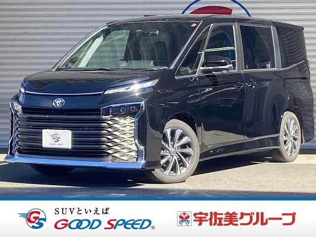Toyota Voxy 1