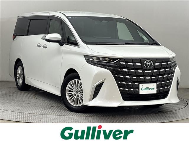 Toyota Alphard 1