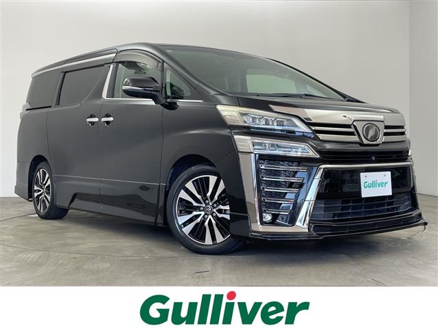 Toyota Vellfire 1