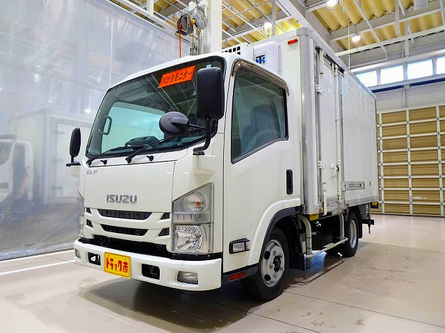 Isuzu Elf 1