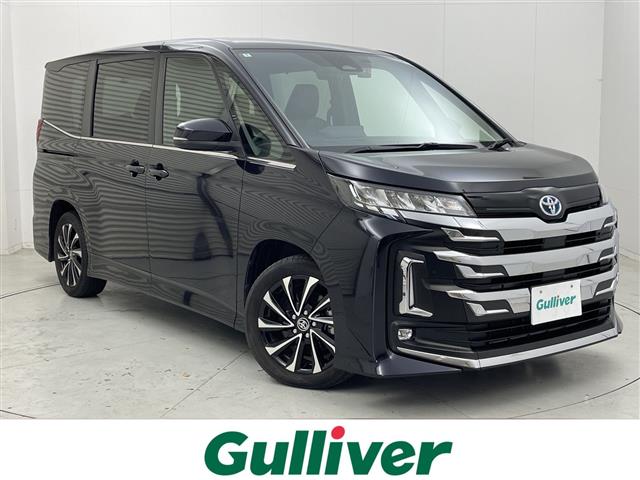 Toyota Noah 1