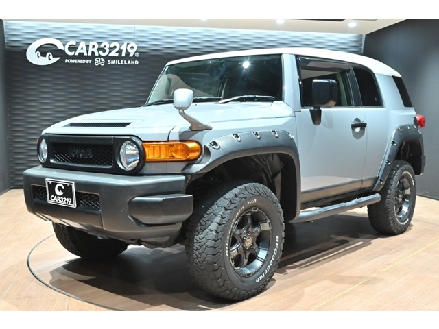 Toyota FJ Cruiser 2