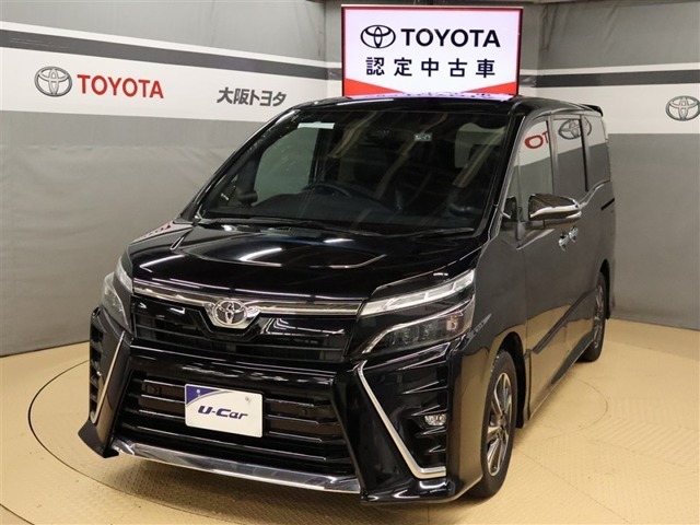 Toyota Voxy 1