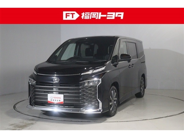 Toyota Voxy 1