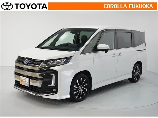 Toyota Noah 1