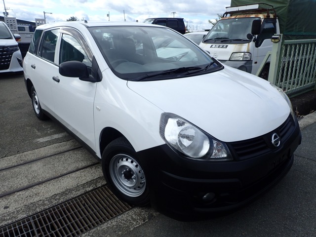 Nissan AD 1