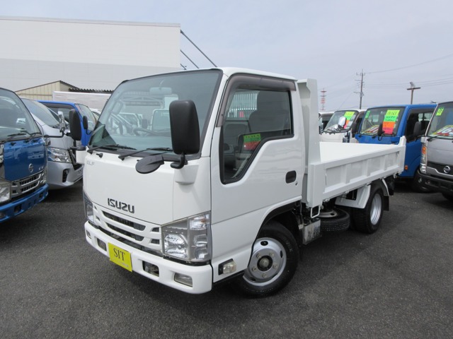 2018 Isuzu Elf