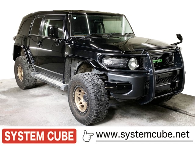 Toyota FJ Cruiser 2