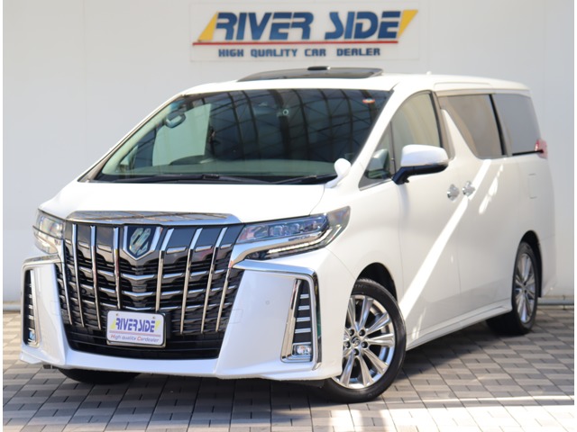 Toyota Alphard 1