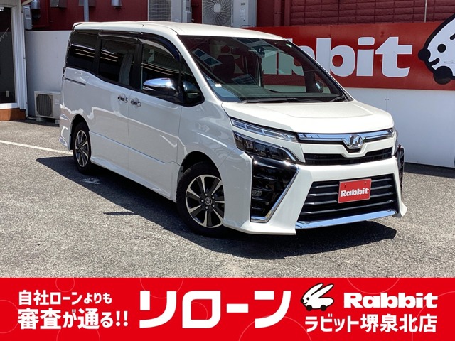 Toyota Voxy 1