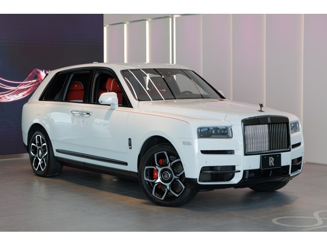 Rolls-Royce Black Badge Cullinan 6.75 4WD certified used car Special offer