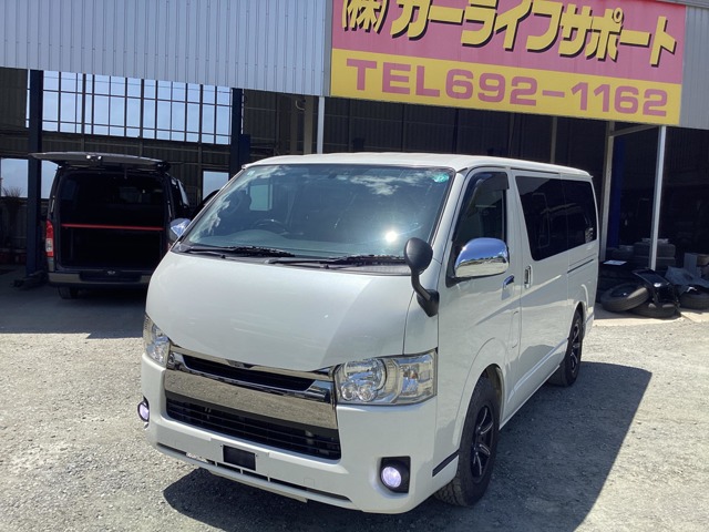 Toyota Regius Ace 1
