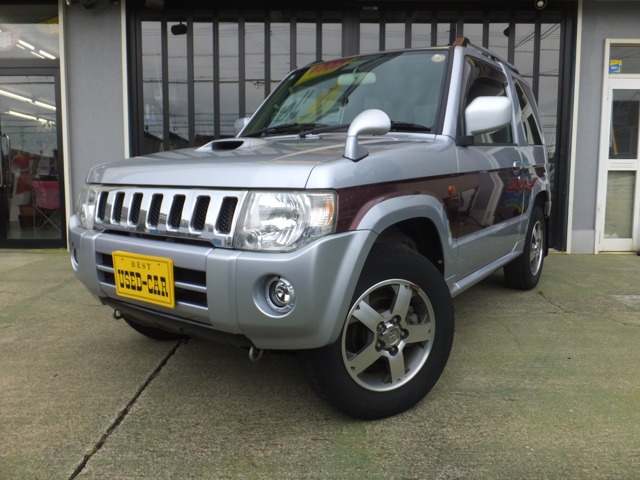 Mitsubishi Pajero Mini 1