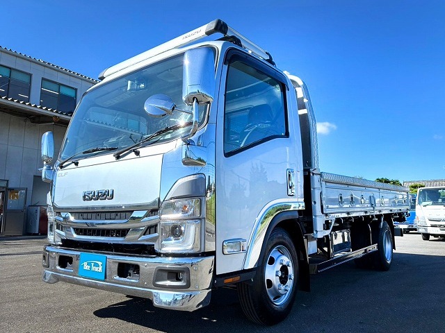 2023 Isuzu Elf