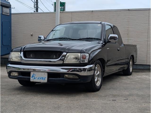 Toyota Hilux 1