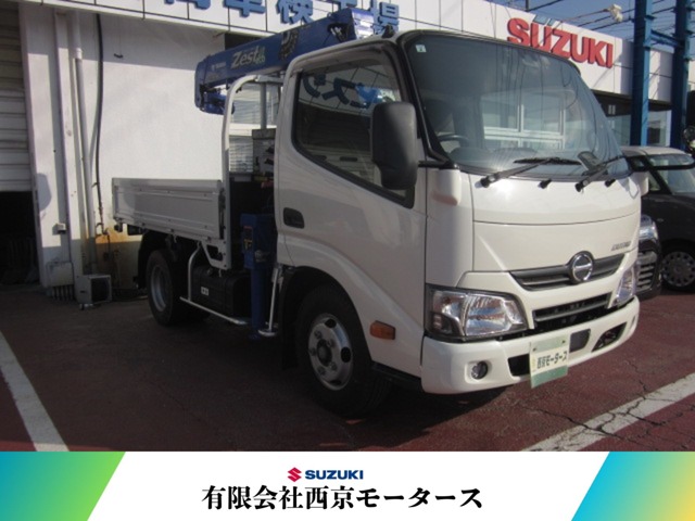 Hino Dutro 1