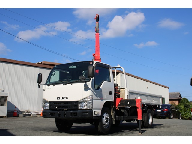 2017 Isuzu Elf