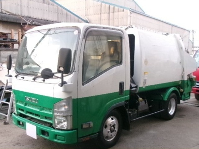 Isuzu Elf 1