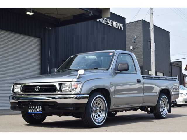 Toyota Hilux 1