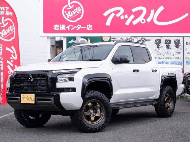 Mitsubishi Triton 2