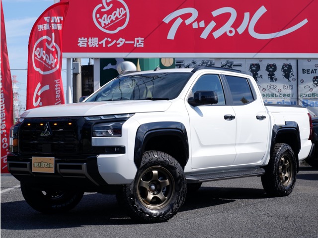 Mitsubishi Triton 3
