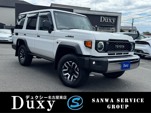 Toyota Land Cruiser 70 1