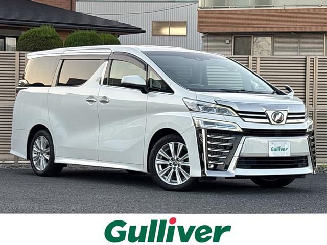 Toyota Vellfire 1