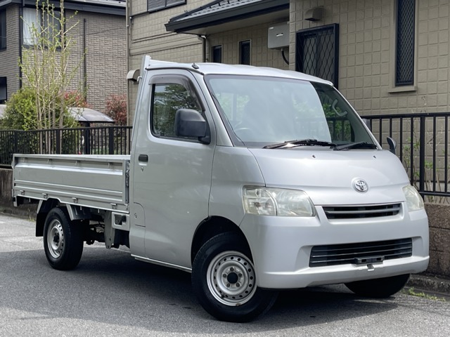 Toyota Light Ace Truck 1