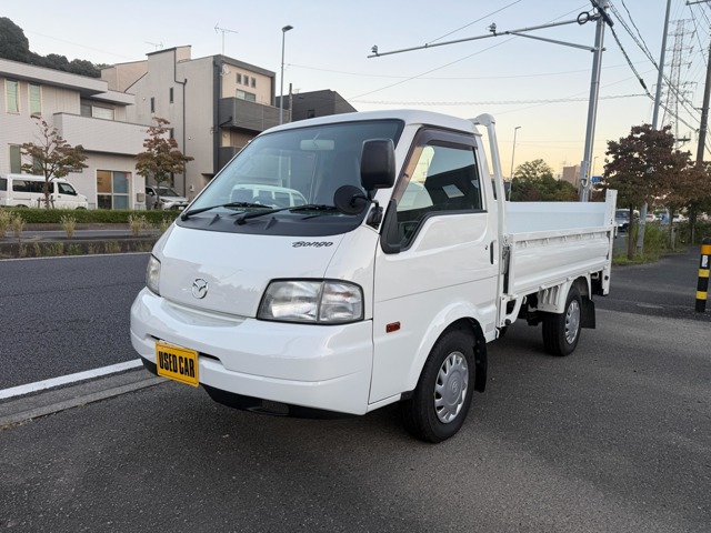 Mazda Bongo Truck 1