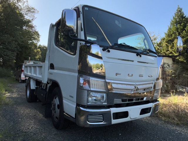Mitsubishi Fuso Canter 1