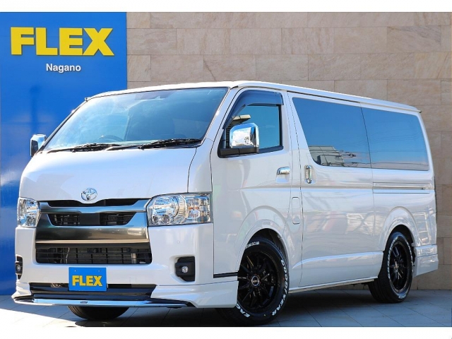 Toyota Hiace Van 1