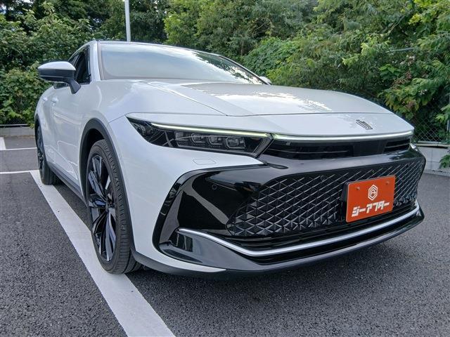 Toyota Crown Crossover 1