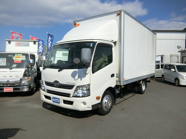 2013 Hino Dutro