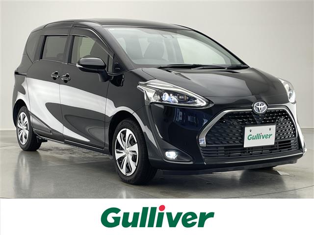 Toyota Sienta 1