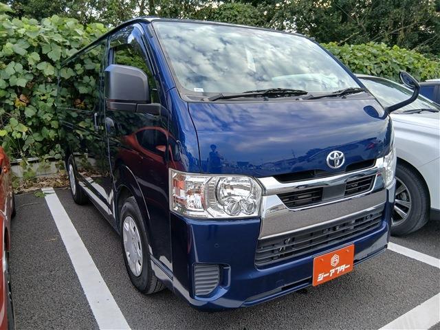 Toyota Hiace Van 1