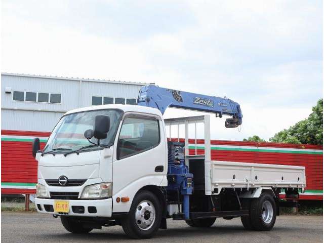Hino Dutro 2