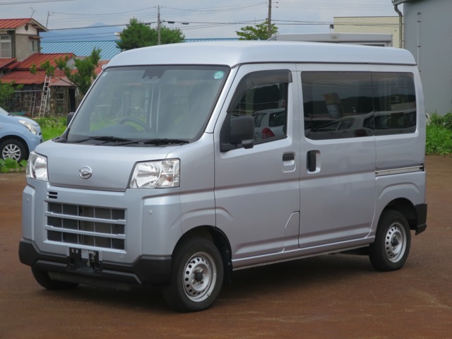 2022 Daihatsu Hijet Cargo