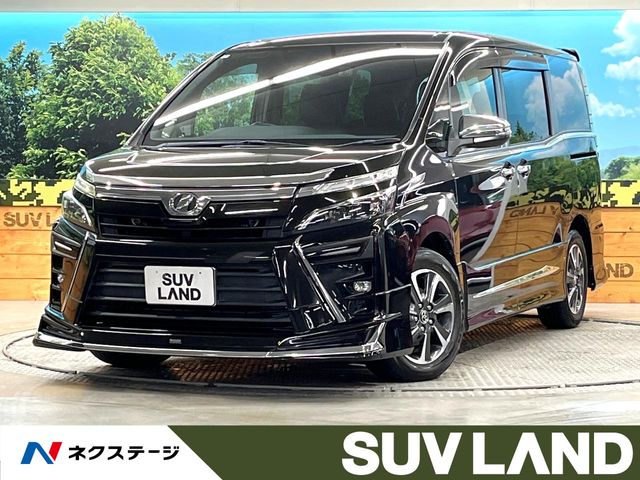 Toyota Voxy 1