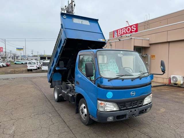2005 Hino Dutro