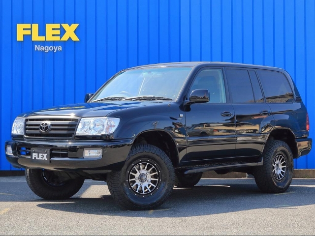 Toyota Land Cruiser 100 2