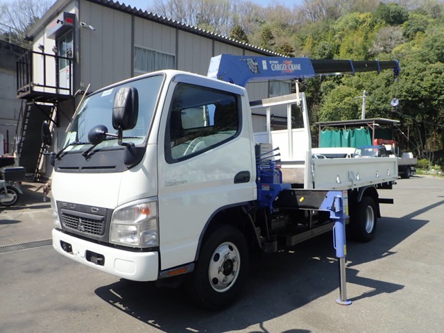 Mitsubishi Fuso Canter 1