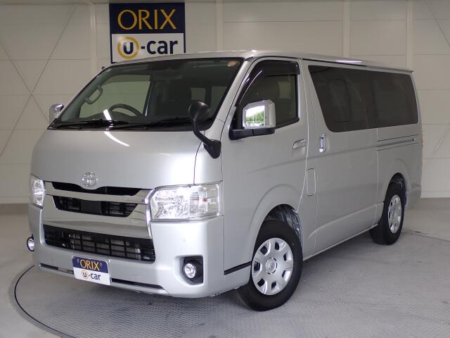 Toyota Hiace Van 1