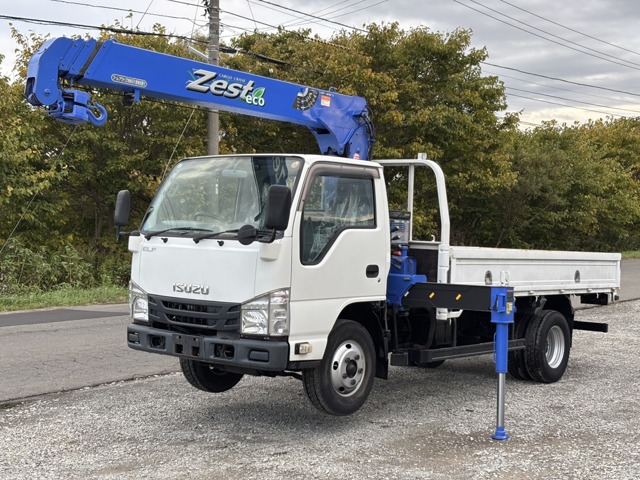 Isuzu Elf 1